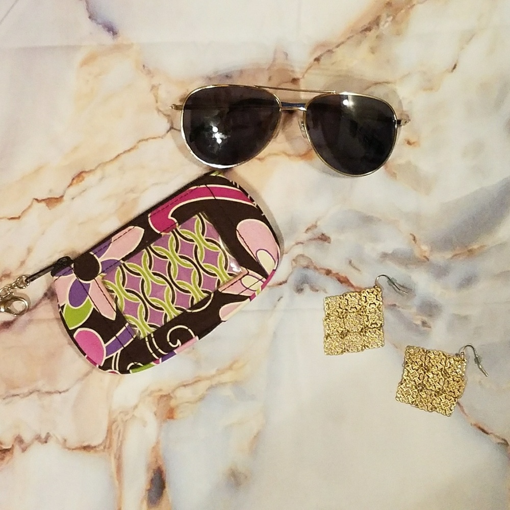 Super cute Vera Bradley coin purse - like new!